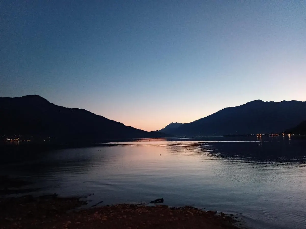 Apartamento Art Music House Lake Como Dongo Itália
